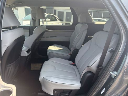 Used 2025 Hyundai Palisade SEL AWD/4WD image 18