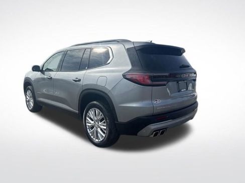 Used 2025 GMC Acadia Elevation w/ Elevation Premium Package image 3