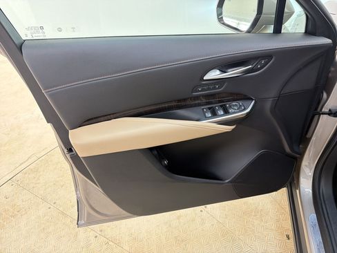 Certified 2025 Cadillac XT4 Premium Luxury FWD image 12