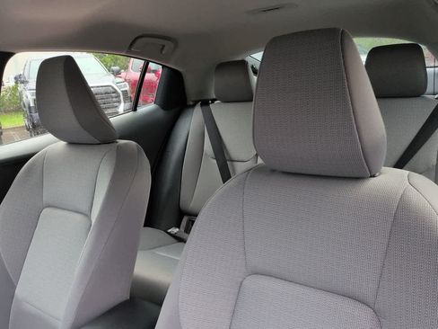New 2026 Toyota Prius LE FWD image 8