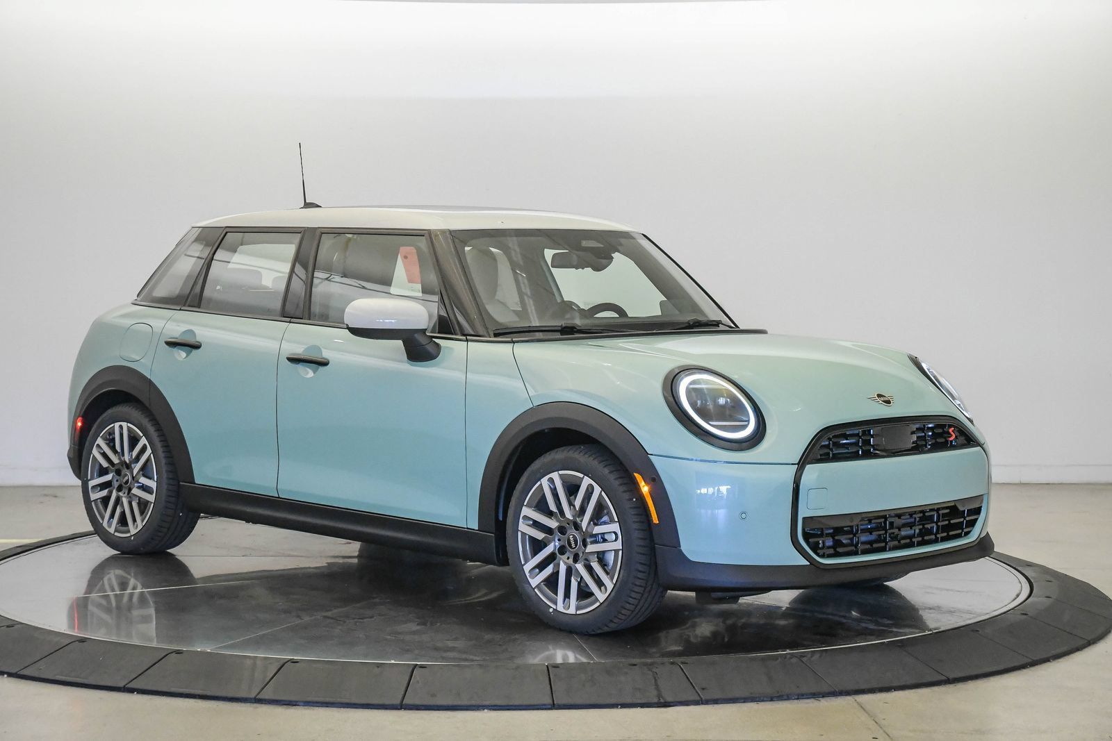 New 2026 MINI Cooper S FWD image 5