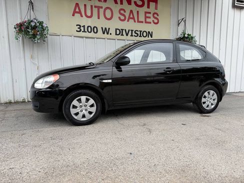 Used 2009 Hyundai Accent GS w/ Popular Equipment Pkg 2 FWD image 9
