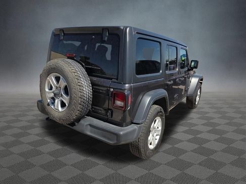 Used 2018 Jeep Wrangler Unlimited Sport S AWD/4WD image 4