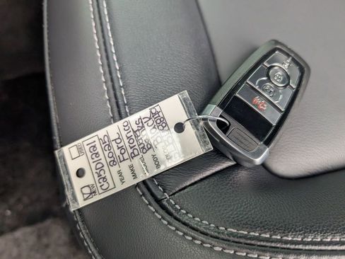 New 2025 Ford Bronco Outer Banks w/ Sasquatch Package image 49