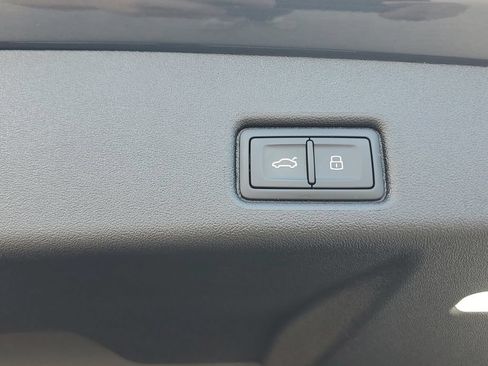 Certified 2025 Audi Q5 Premium w/ Premium Plus AWD/4WD image 15