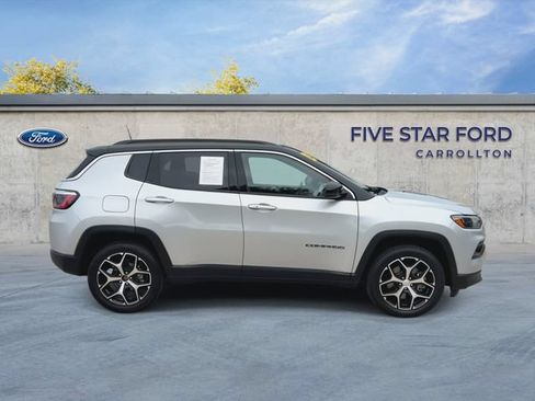 Used 2024 Jeep Compass Limited AWD/4WD image 9