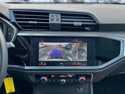 Used 2022 Audi Q3 2.0T Premium Plus image 18