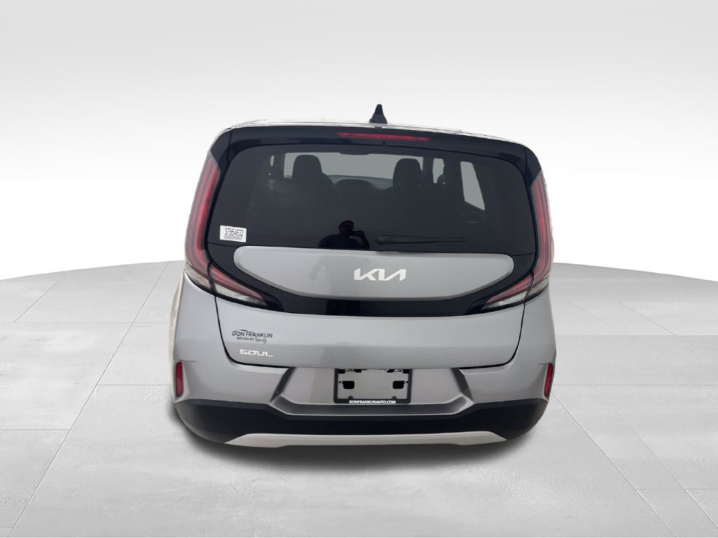 Certified 2025 Kia Soul LX FWD image 4