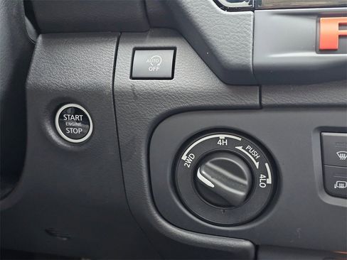 Used 2025 Nissan Frontier PRO-4X w/ Pro Premium Package image 18