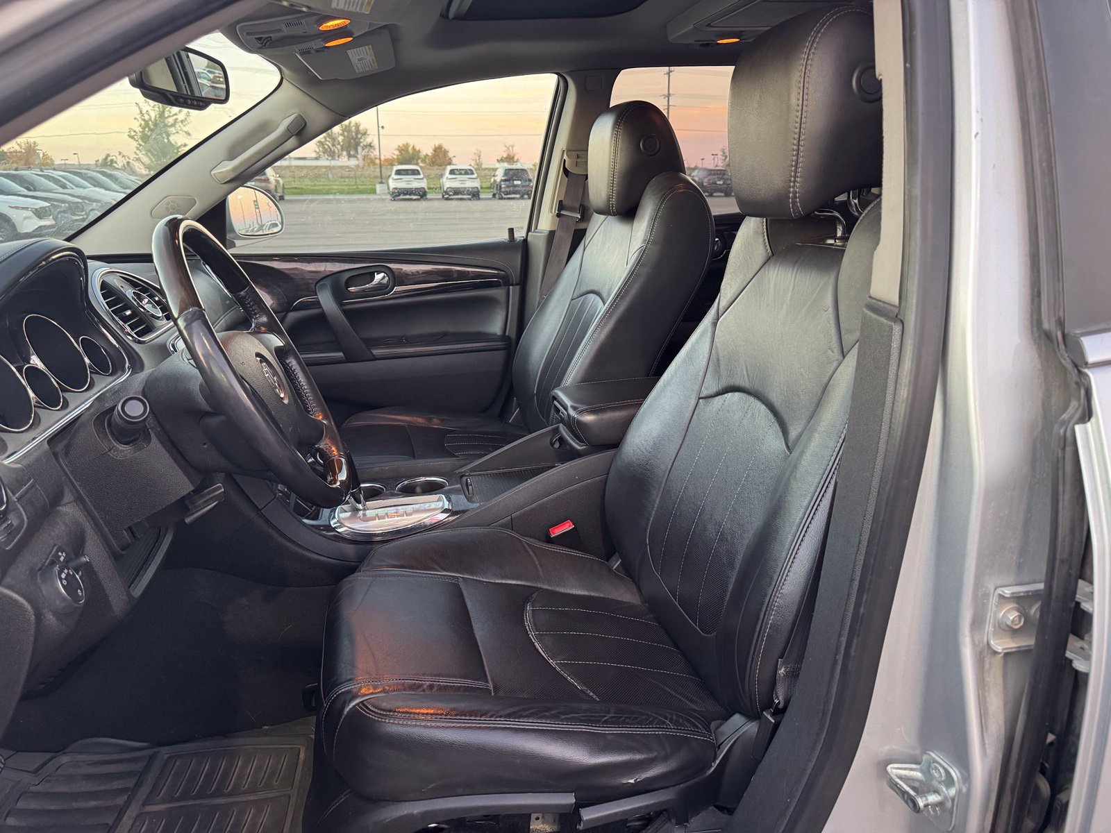 Used 2015 Buick Enclave Leather AWD/4WD image 9