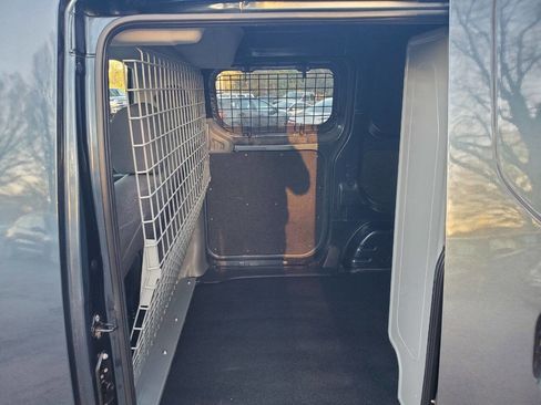 Used 2017 Nissan NV200 SV w/ Technology Package image 17