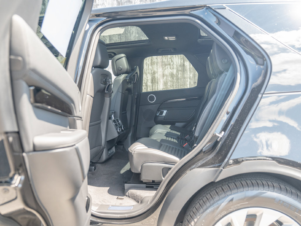 New 2026 Land Rover Discovery Dynamic SE AWD/4WD image 20