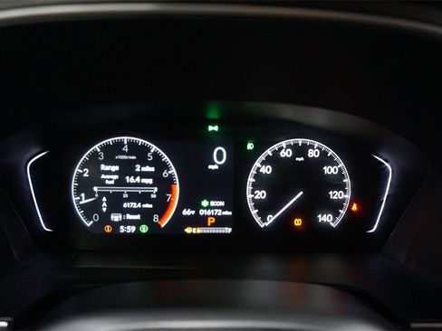 Used 2025 Honda Pilot Touring image 7