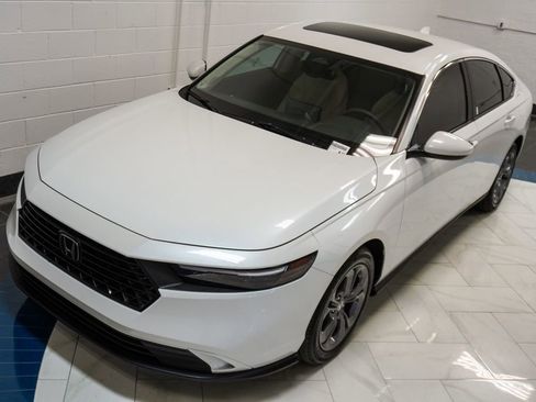 Used 2024 Honda Accord EX image 38