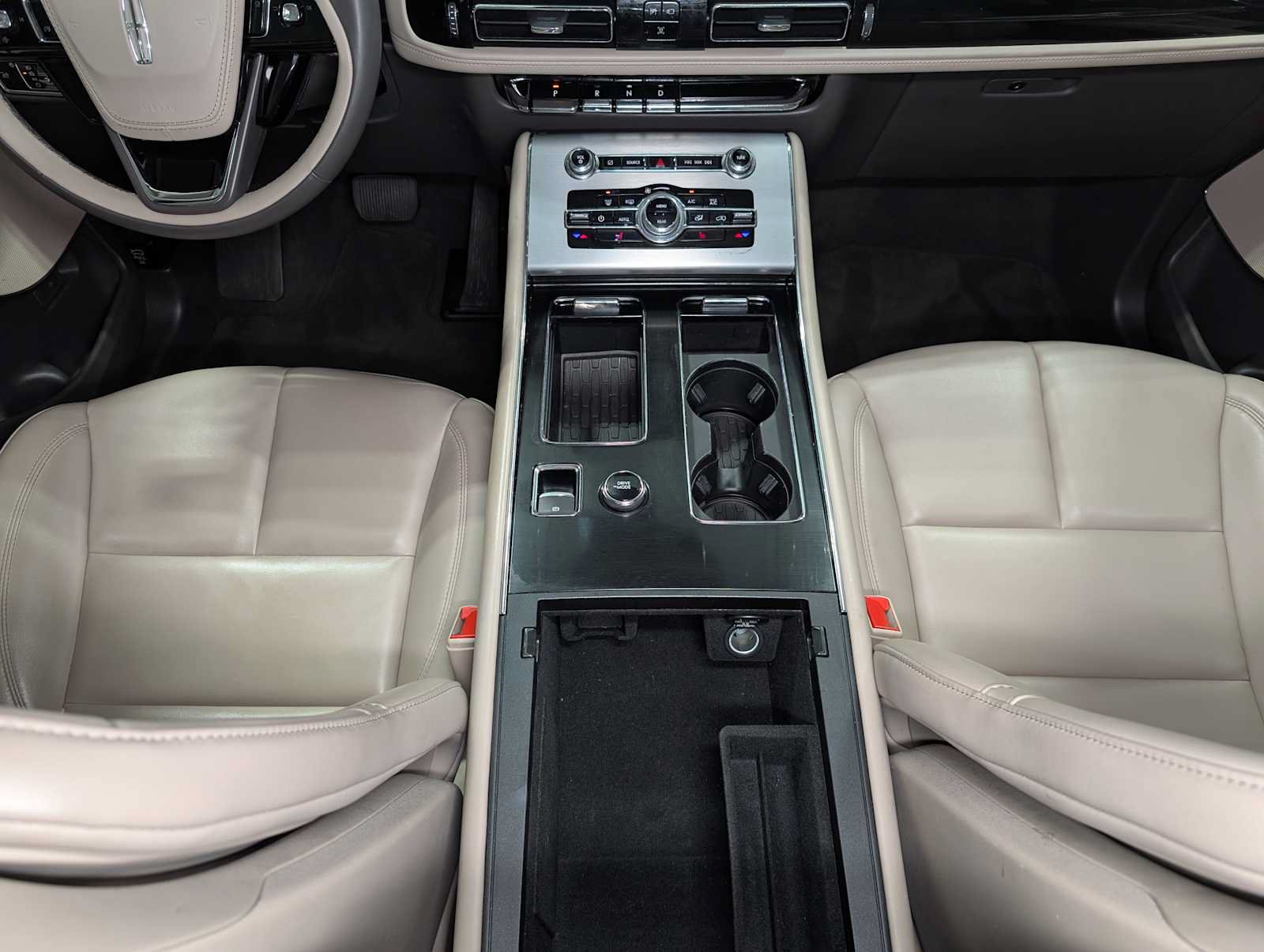 Used 2023 Lincoln Aviator AWD image 19