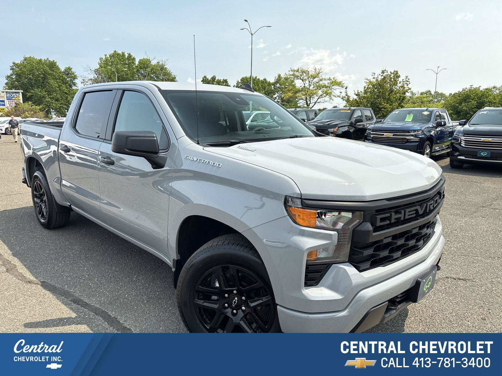 Certified 2025 Chevrolet Silverado 1500 Custom AWD/4WD image 1