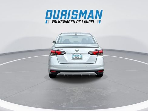 Used 2025 Nissan Versa SR w/ Trunk Package FWD image 7