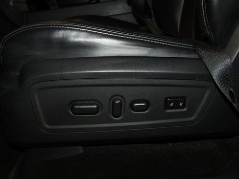 Used 2016 Lincoln Navigator L Select image 9