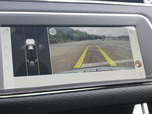 Used 2022 Land Rover Range Rover Evoque R-Dynamic S image 21