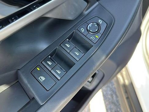 Certified 2025 BMW 530i w/ Premium Package RWD image 16
