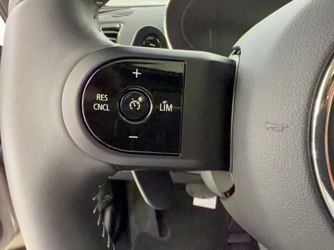 Used 2023 MINI Cooper Clubman S w/ Premium Package FWD image 18