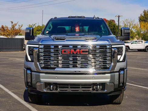 New 2026 GMC Sierra 3500 Denali w/ Denali Reserve Package image 4