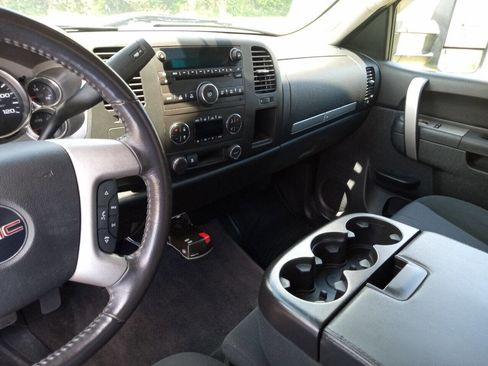 Used 2010 GMC Sierra 1500 SLE w/ Power Pack Plus image 14