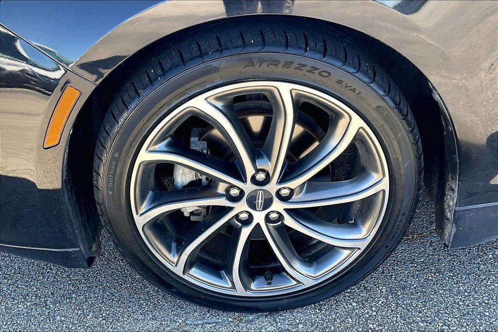 Used 2019 Lincoln MKZ Reserve w/ Reserve Plus Package AWD/4WD image 8