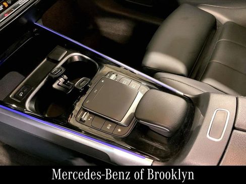 Certified 2023 Mercedes-Benz GLB 250 4MATIC image 17