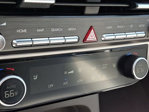 Used 2026 Hyundai Palisade SEL FWD image 15