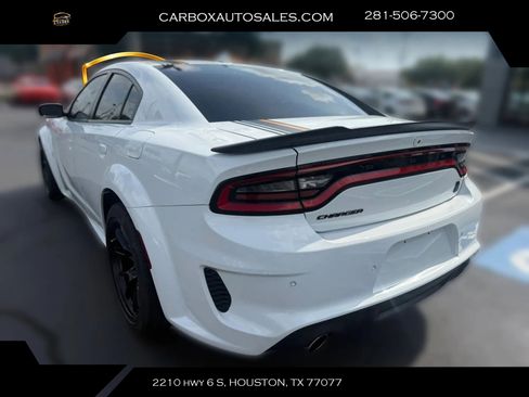 Used 2022 Dodge Charger Scat Pack RWD image 3