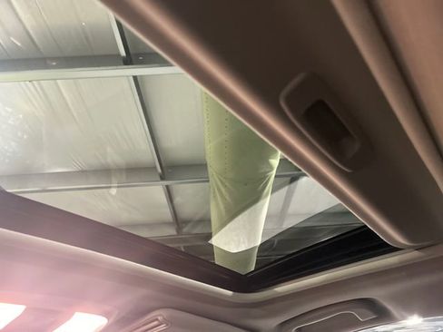 Certified 2025 Subaru Crosstrek 2.0i Premium image 25