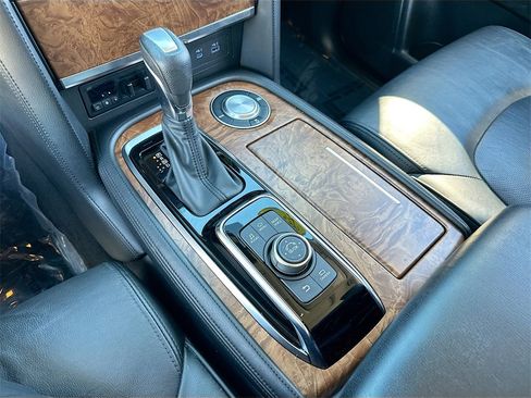 Used 2022 Nissan Armada SL image 17