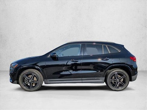 Certified 2025 Mercedes-Benz GLA 250 image 9