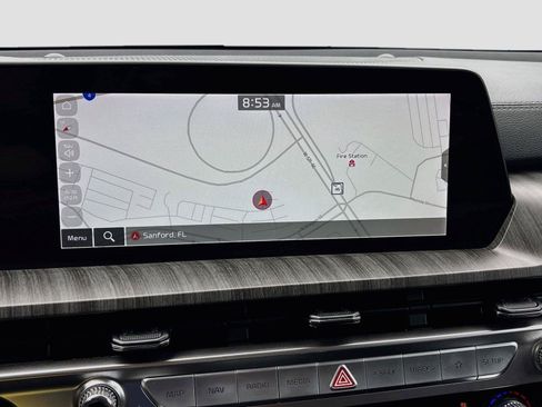 Used 2025 Kia Telluride EX w/ EX Captain's Chair Package FWD image 13