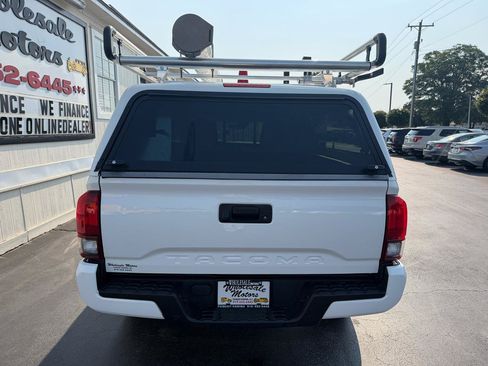 Used 2023 Toyota Tacoma SR w/ SR Convenience Package RWD image 6
