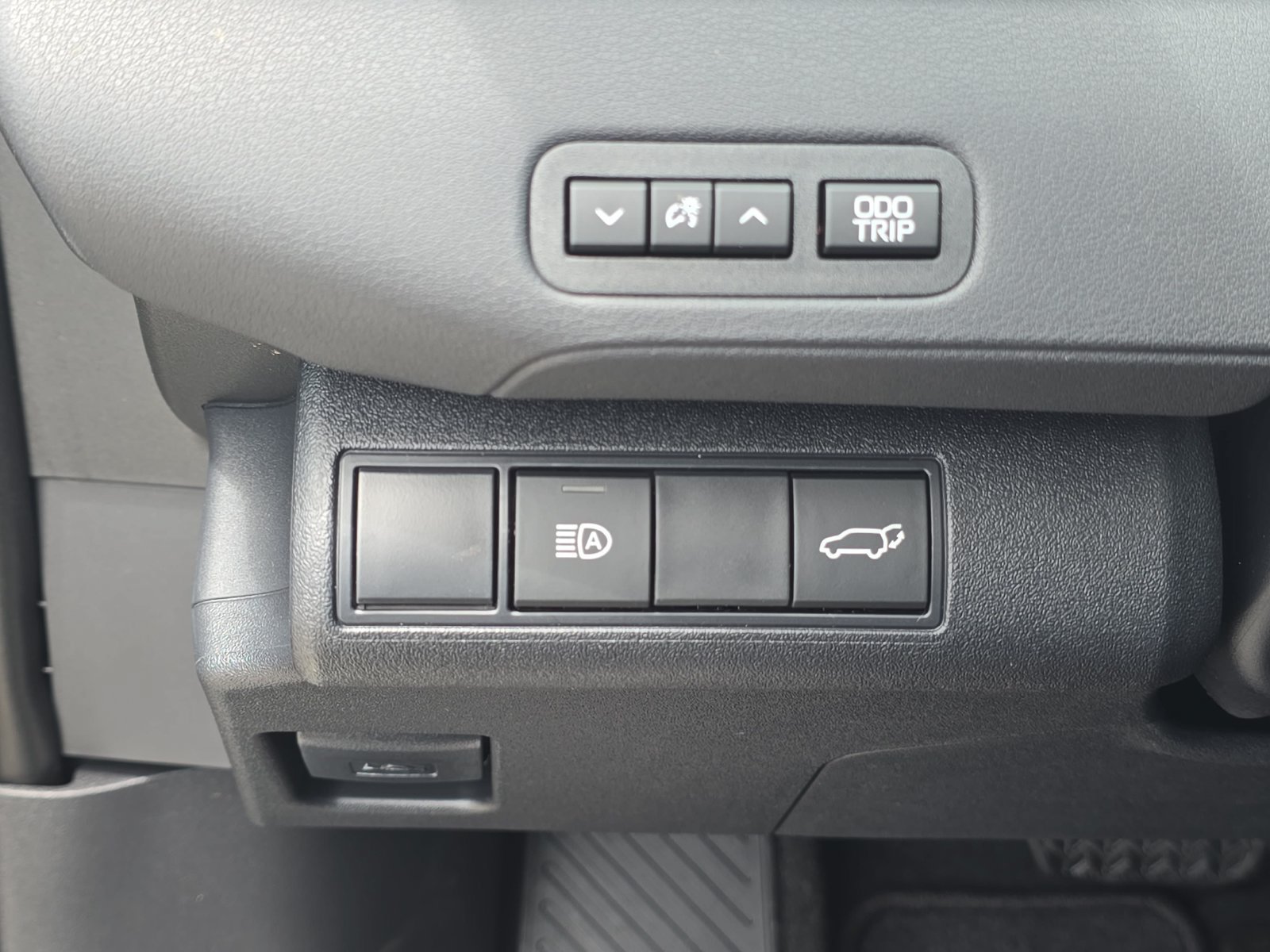 New 2026 Toyota C-HR AWD/4WD image 22