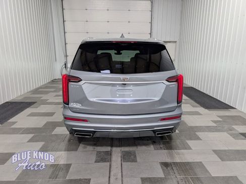 Used 2024 Cadillac XT6 Premium Luxury w/ Technology Package AWD/4WD image 3