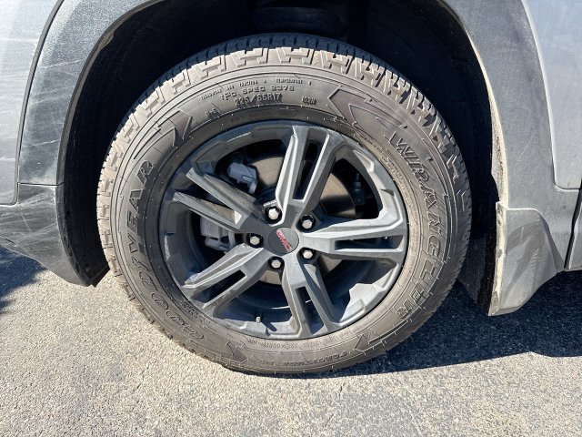 Used 2024 GMC Terrain AT4 w/ Tech Package AWD/4WD image 14
