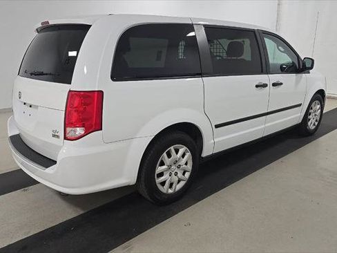 Used 2015 RAM C/V Tradesman FWD image 8