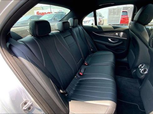Used 2019 Mercedes-Benz E 300 4MATIC image 16