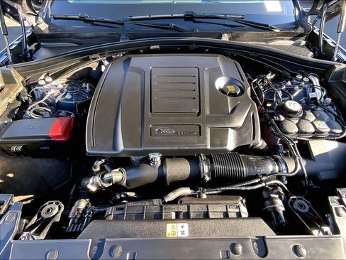 Used 2026 Land Rover Range Rover Velar S AWD/4WD image 13