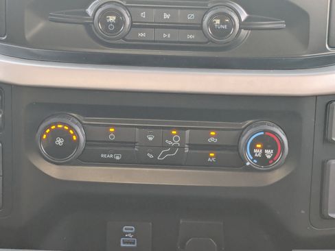 Used 2023 Ford F150 XLT image 19