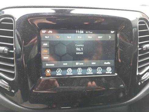 Used 2020 Jeep Compass Altitude image 14