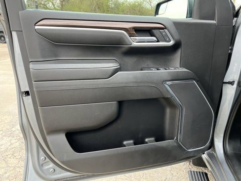 Used 2023 Chevrolet Silverado 1500 LT image 23