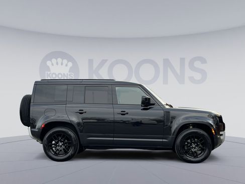 Used 2025 Land Rover Defender 110 S image 7