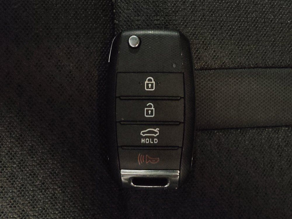 Used 2017 Kia Optima LX w/ Option Group 014 FWD image 32