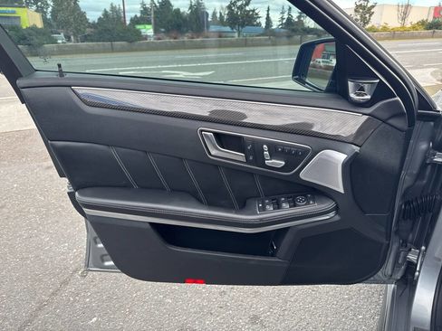 Used 2014 Mercedes-Benz E 63 AMG S-Model image 30