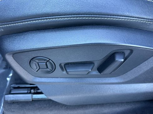 Used 2023 Audi Q8 Prestige w/ Prestige Package image 14