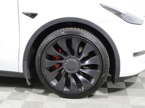 Used 2022 Tesla Model Y Performance image 13